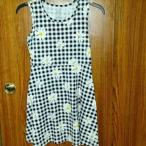 Girls Black and White Sundress with Daisies